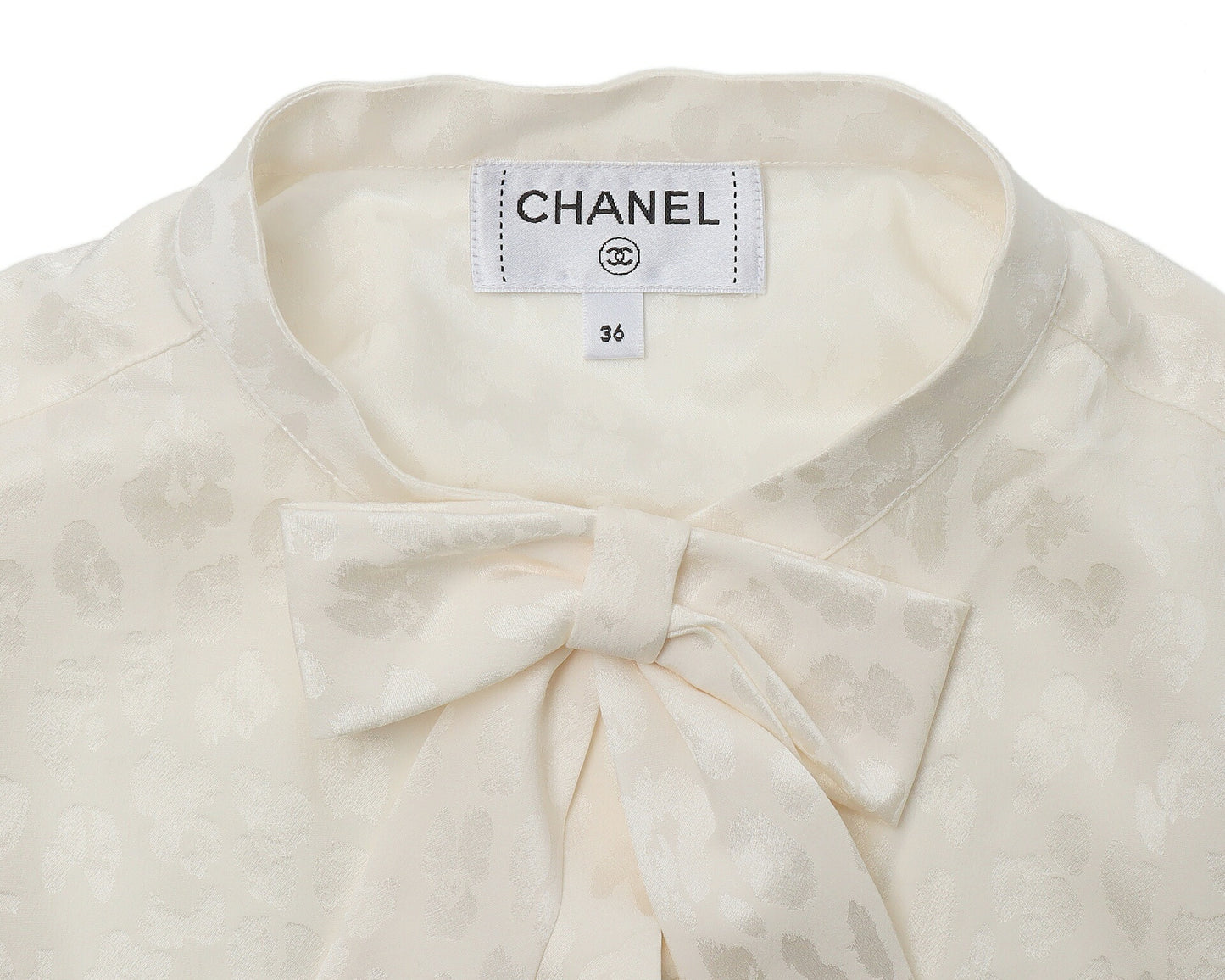 CHANEL Blouse, Long Sleeve, Leopard Ribbon, Silk, Ivory, Gold-Tone Hardware, Pre-Owned - Vintage La Charme