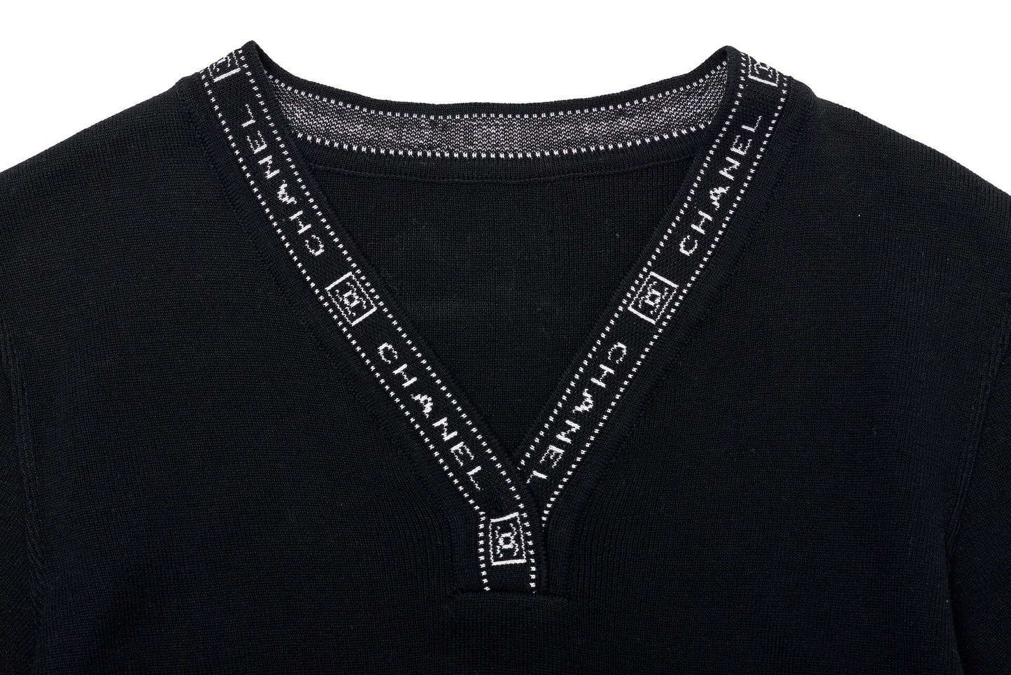 CHANEL T-Shirt, Short Sleeve, Cut-and-Sew, Cotton, Black, Silver-Tone Hardware, Pre-Owned - Vintage La Charme
