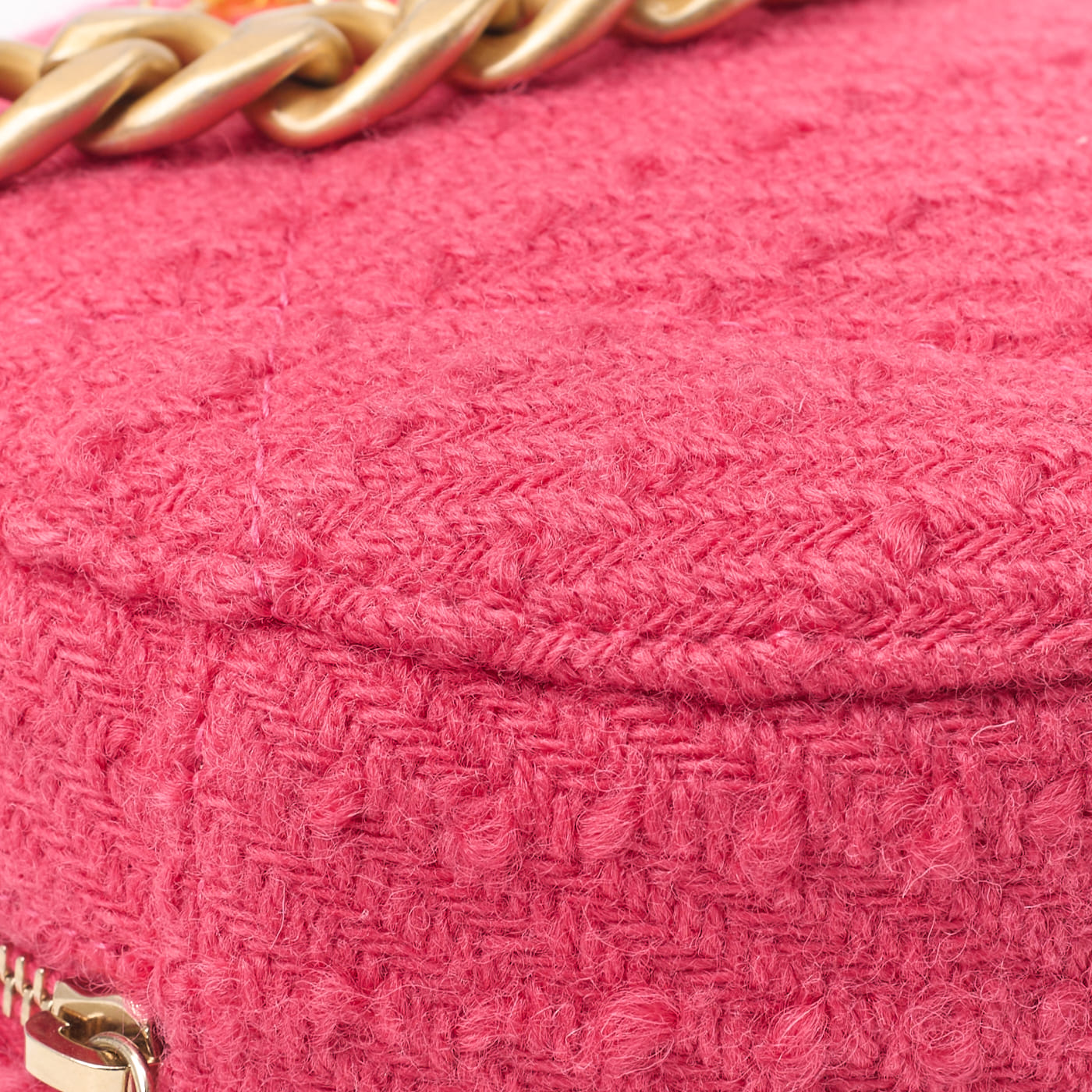 CHANEL 19 Matelasse Chain Shoulder Tote Bag Tweed Pink Gold-Tone Hardware Pre-Owned - Vintage La Charme