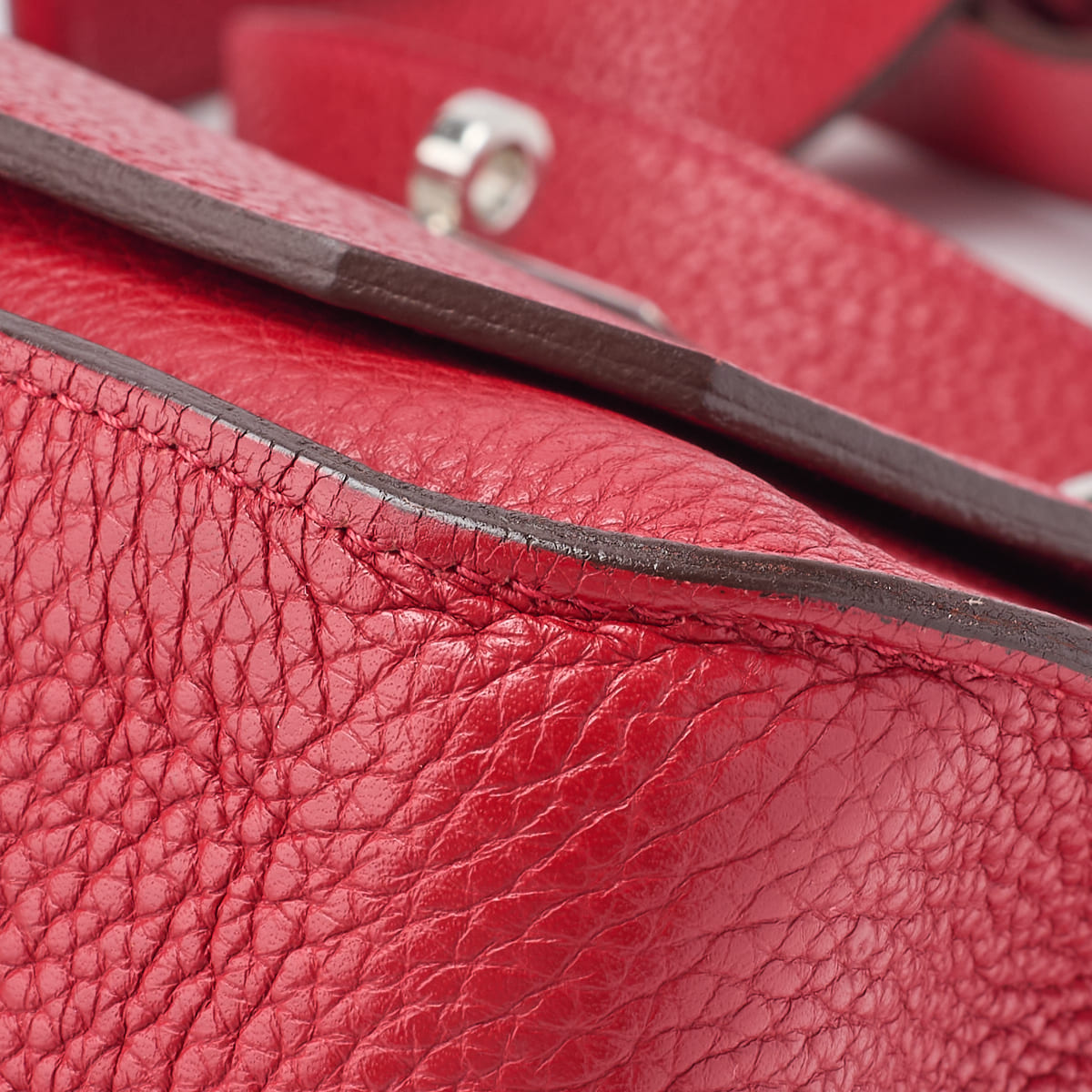 HERMES Gypsiere 31 Shoulder Bag Tryon Clemence Rouge Casaque Silver-Tone Hardware Pre-Owned - Vintage La Charme