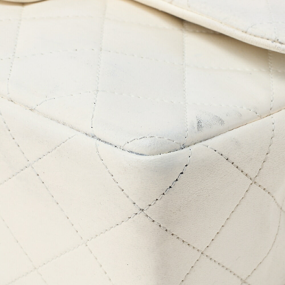 CHANEL Shoulder Bag, Matelasse W Flap, Chain Shoulder, Lambskin, White, Gold-Tone Hardware, Pre-Owned - Vintage La Charme