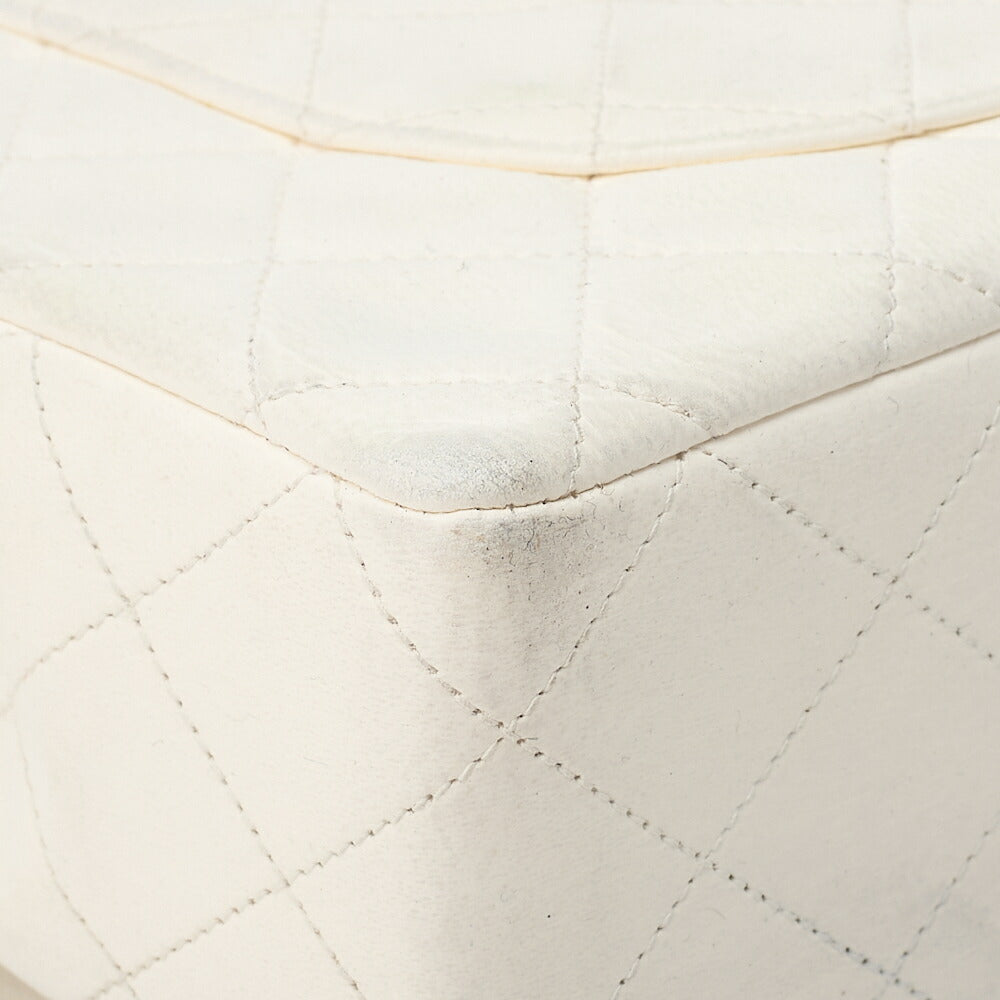 CHANEL Shoulder Bag, Matelasse W Flap, Chain Shoulder, Lambskin, White, Gold-Tone Hardware, Pre-Owned - Vintage La Charme