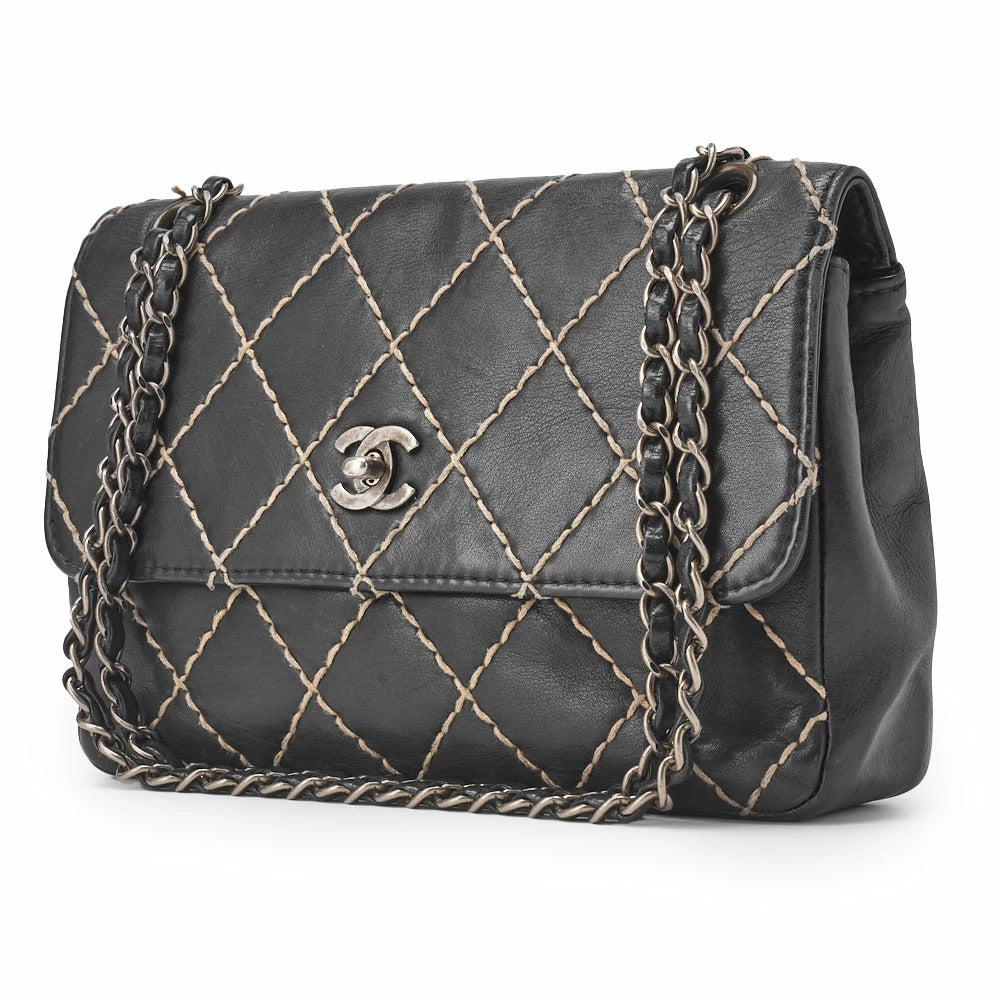 CHANEL Shoulder Bag, Matelasse Wild Stitch Turn Lock, Calfskin, Black, Silver-Tone Hardware, Pre-Owned - Vintage La Charme