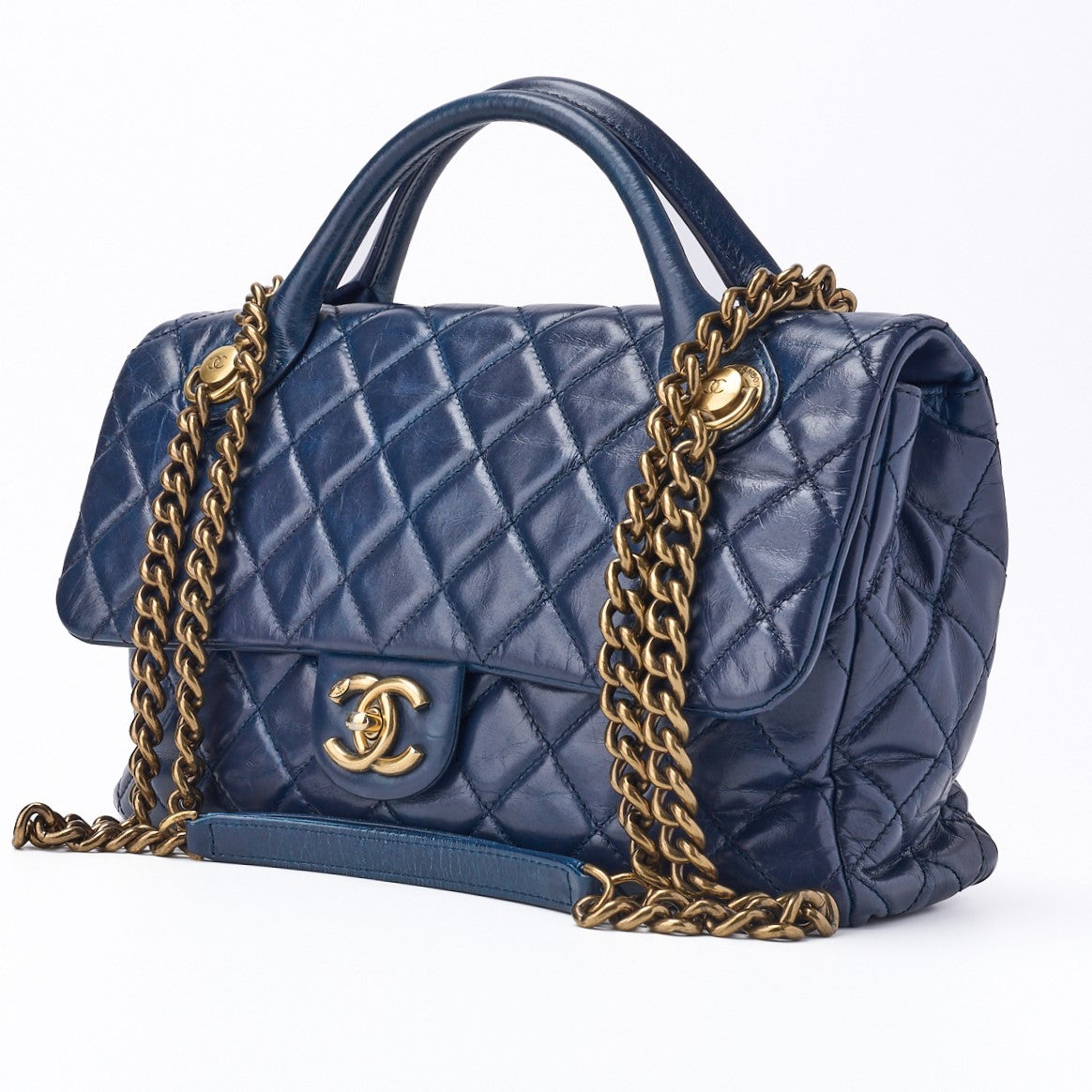 CHANEL Shoulder Handbag Matelasse 2WAY Vintage Calf Blue Gold-Tone Hardware Pre-Owned - Vintage La Charme