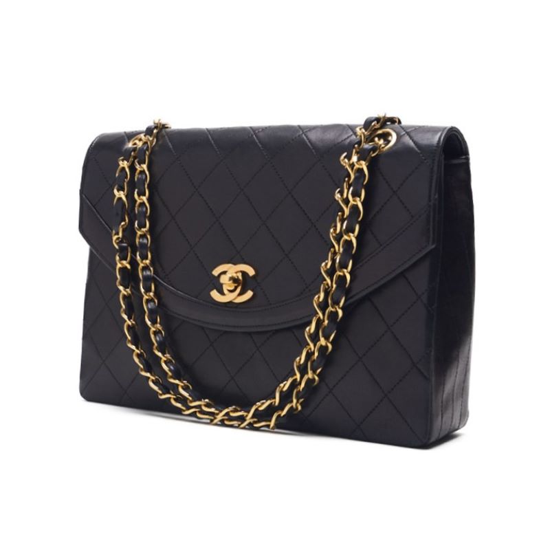 CHANEL Shoulder Bag Matelasse Design Flap Turn Lock Chain Shoulder Lambskin Black Gold-Tone Hardware Pre-Owned - Vintage La Charme