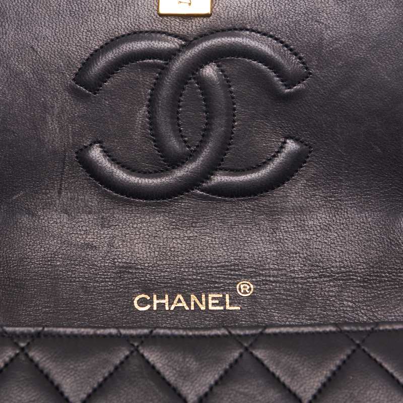 CHANEL Shoulder Bag Matelasse Design Flap Turn Lock Chain Shoulder Lambskin Black Gold-Tone Hardware Pre-Owned - Vintage La Charme