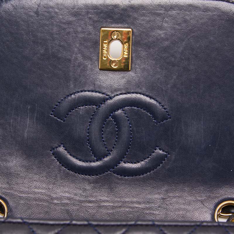 CHANEL Shoulder Bag, Matelasse Turn Lock, Lambskin, Navy, Gold-Tone Hardware, Pre-Owned - Vintage La Charme