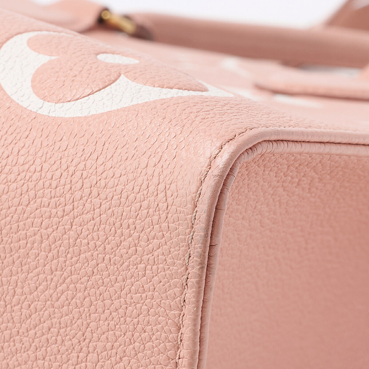 Louis Vuitton On the Go MM 2WAY Tote Bag Monogram Giant Pink Canvas Gold-Tone Hardware Pre-Owned - Vintage La Charme