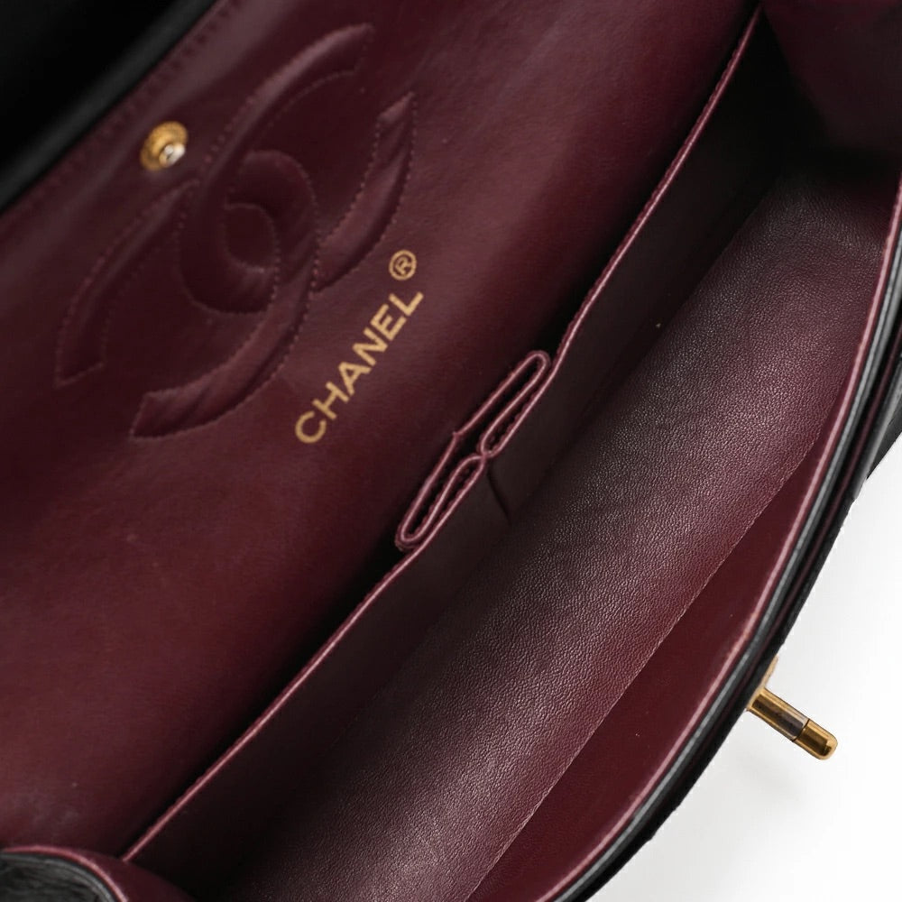 CHANEL Shoulder Bag Matelasse Double Flap Lambskin Black Gold-Tone Hardware Pre-Owned - Vintage La Charme