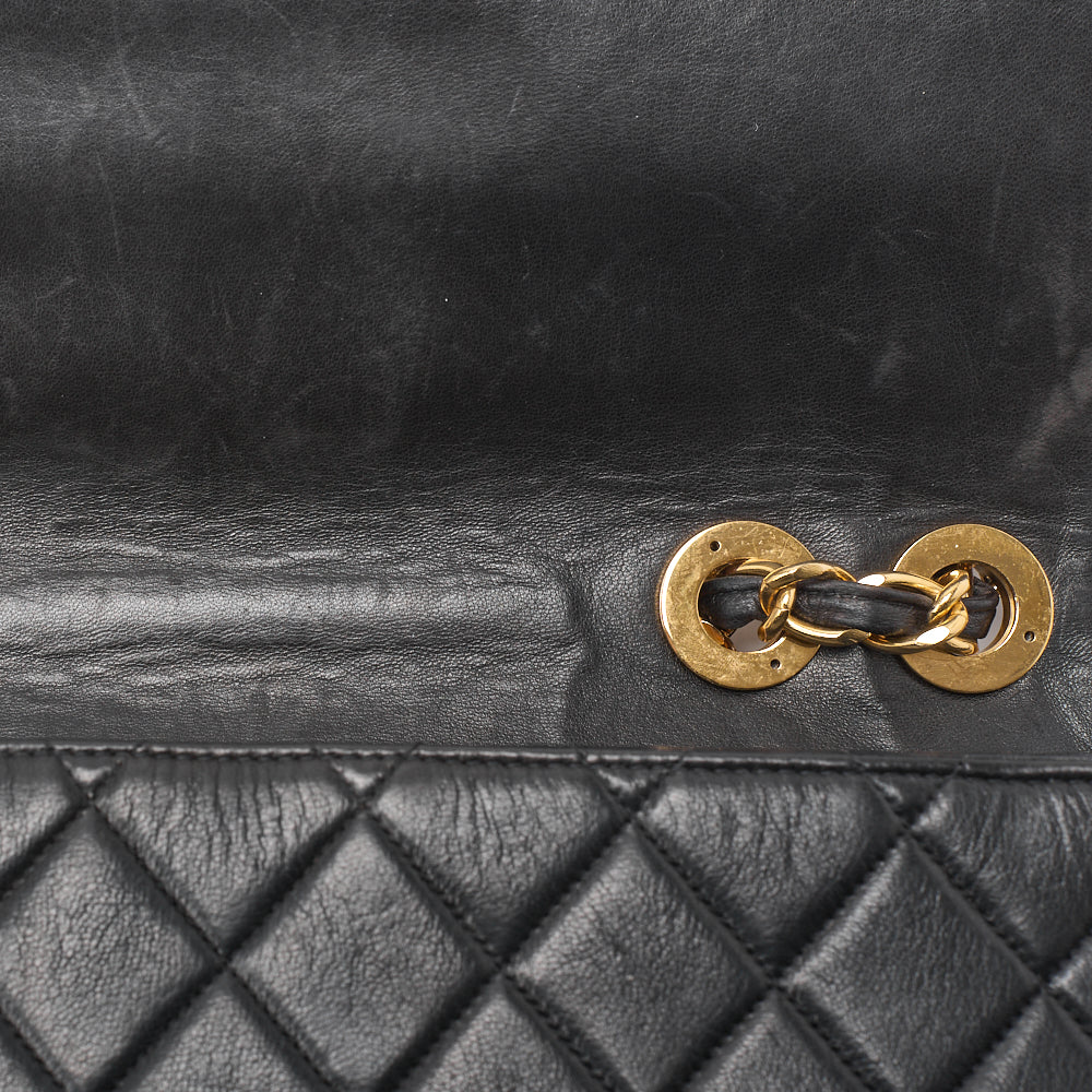 CHANEL Shoulder Bag, Deca Matelasse 30 Turn Lock Chain Shoulder, Lambskin, Black, Gold-Tone Hardware, Pre-Owned - Vintage La Charme