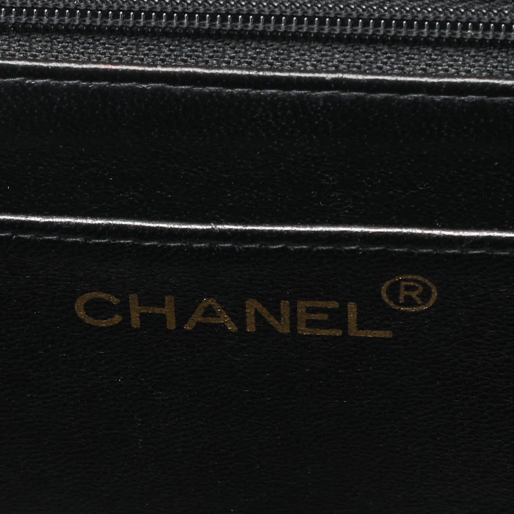 CHANEL Shoulder Bag, Deca Matelasse 30 Turn Lock Chain Shoulder, Lambskin, Black, Gold-Tone Hardware, Pre-Owned - Vintage La Charme