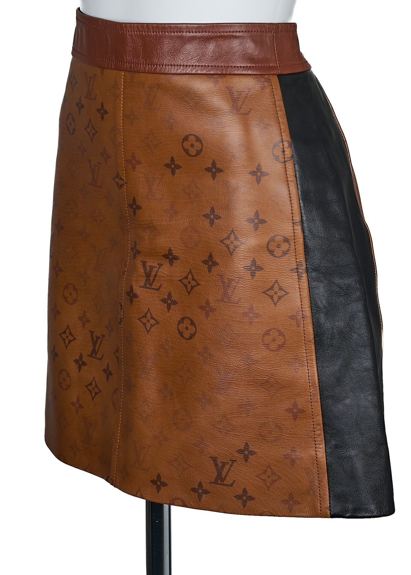 Louis Vuitton Skirt Bottoms, Monogram Logo, Cowhide Leather, Brown, Gold-Tone Hardware, Pre-Owned - Vintage La Charme