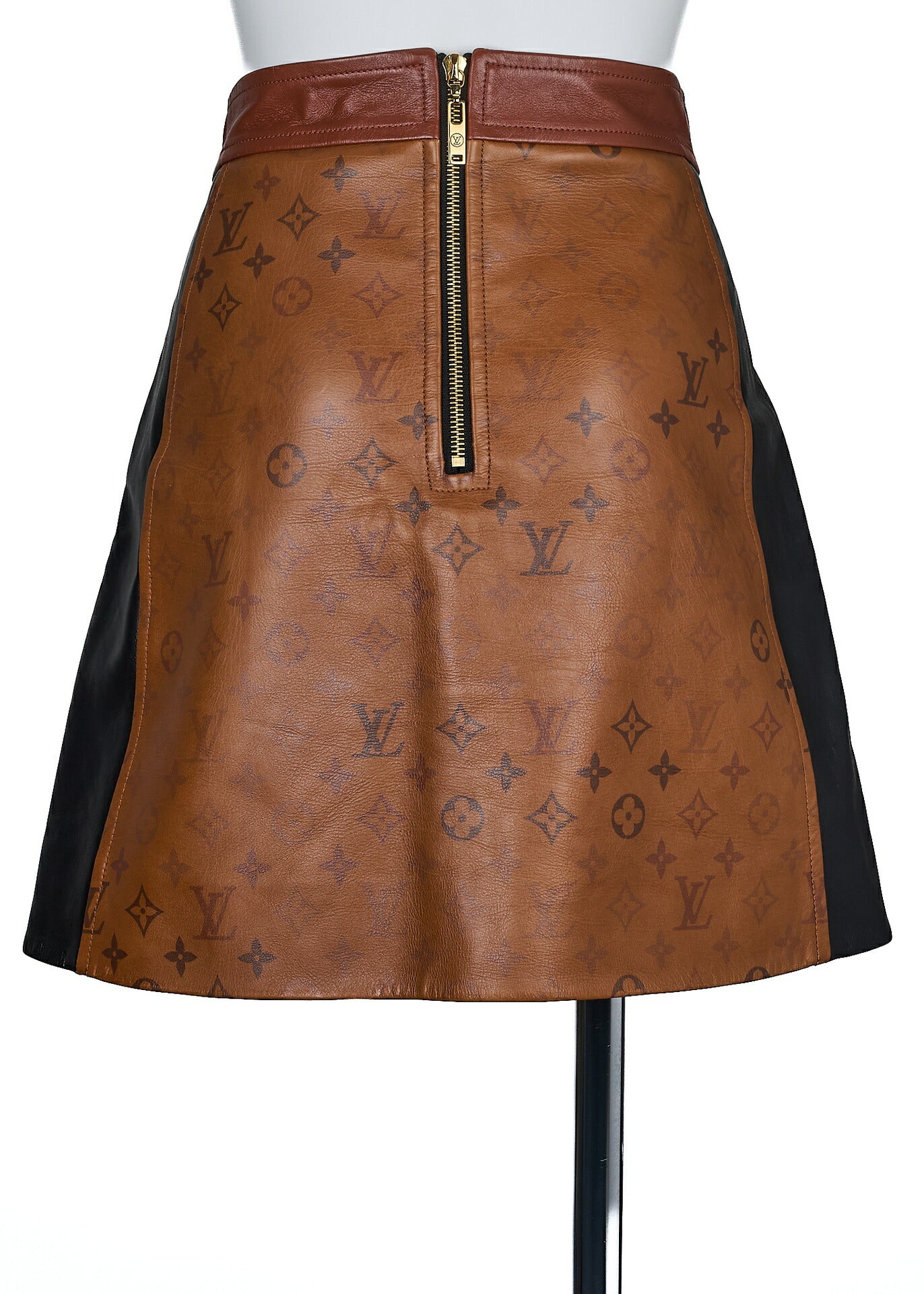 Louis Vuitton Skirt Bottoms, Monogram Logo, Cowhide Leather, Brown, Gold-Tone Hardware, Pre-Owned - Vintage La Charme