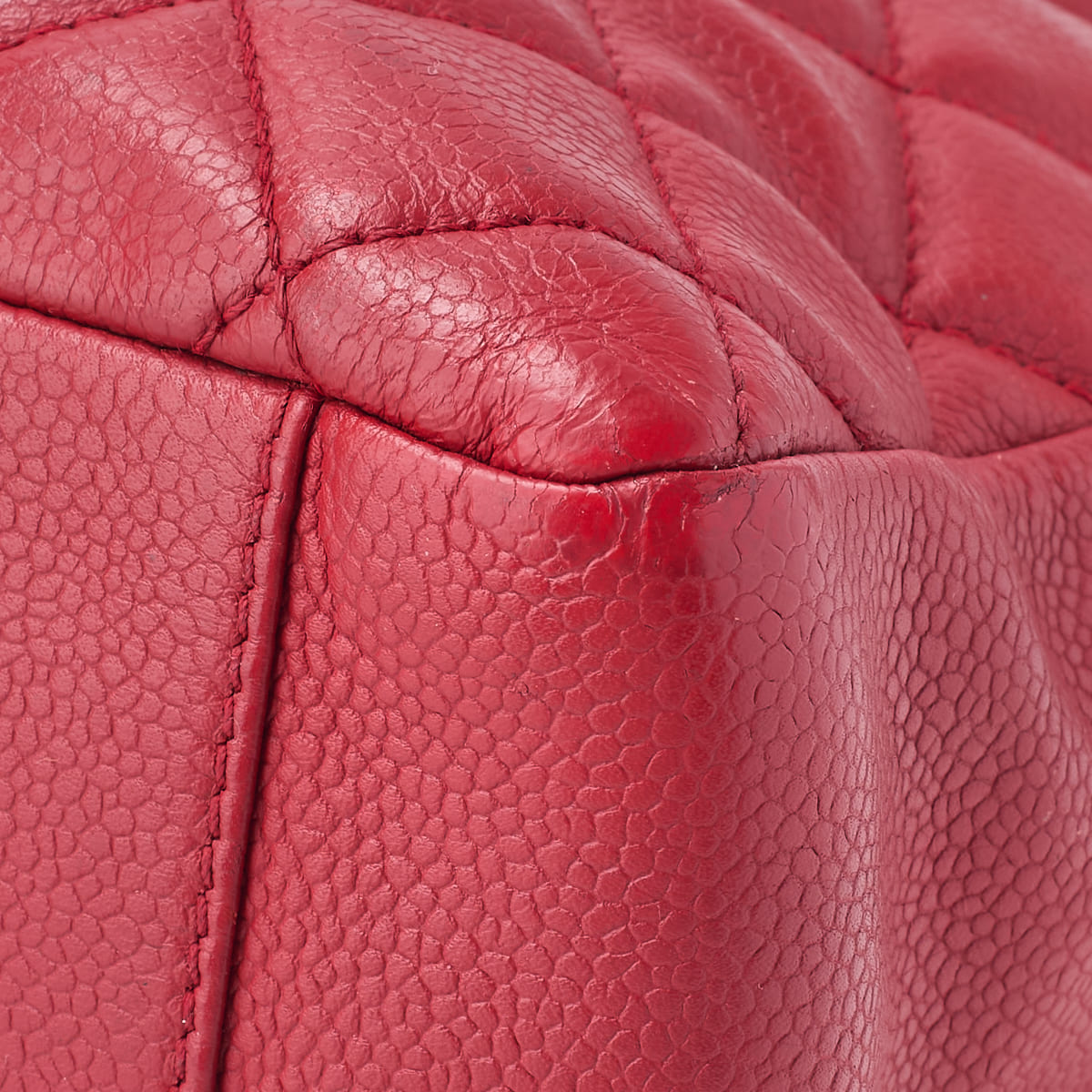 CHANEL Shoulder Bag, Matelasse GST Coco Mark, Caviar Skin, Red, Silver-Tone Hardware, Pre-Owned - Vintage La Charme