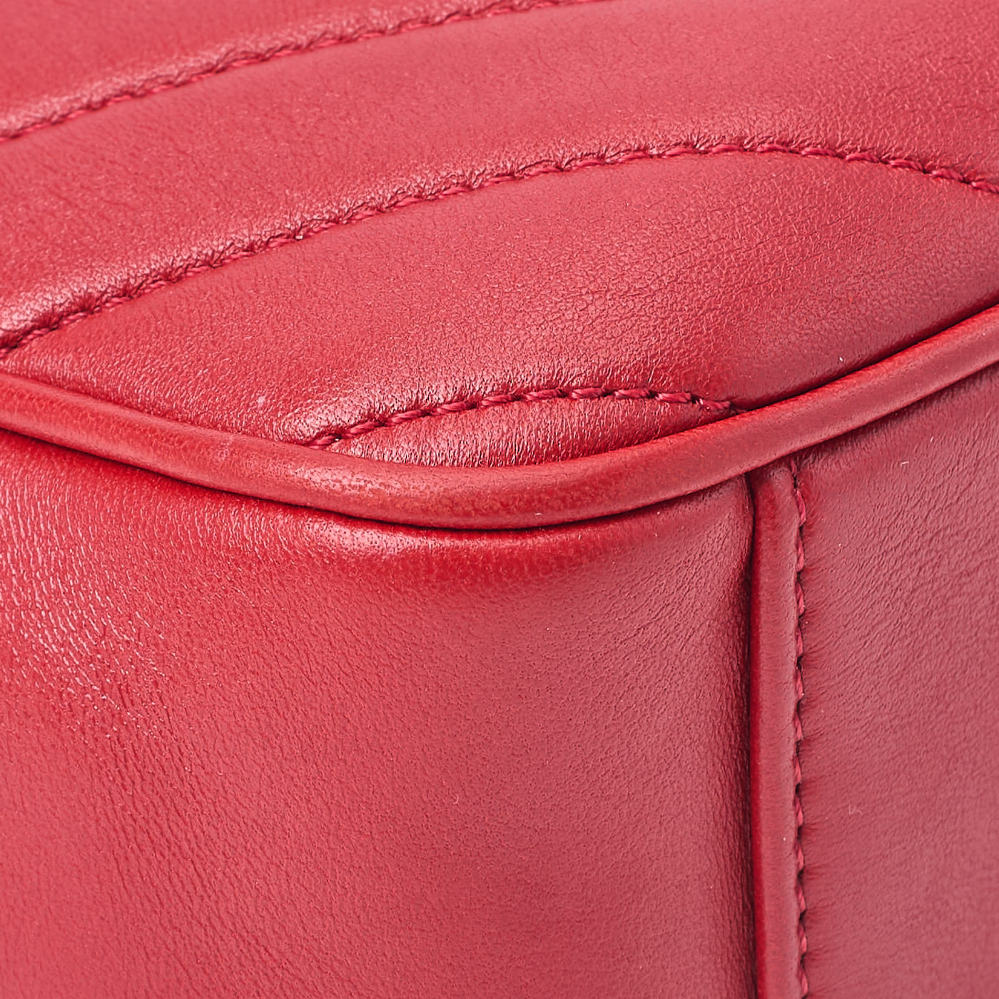 CHANEL Shoulder Bag, Diamond Stitch Coco Mark, Lambskin, Red, Gold-Tone Hardware, Pre-Owned - Vintage La Charme
