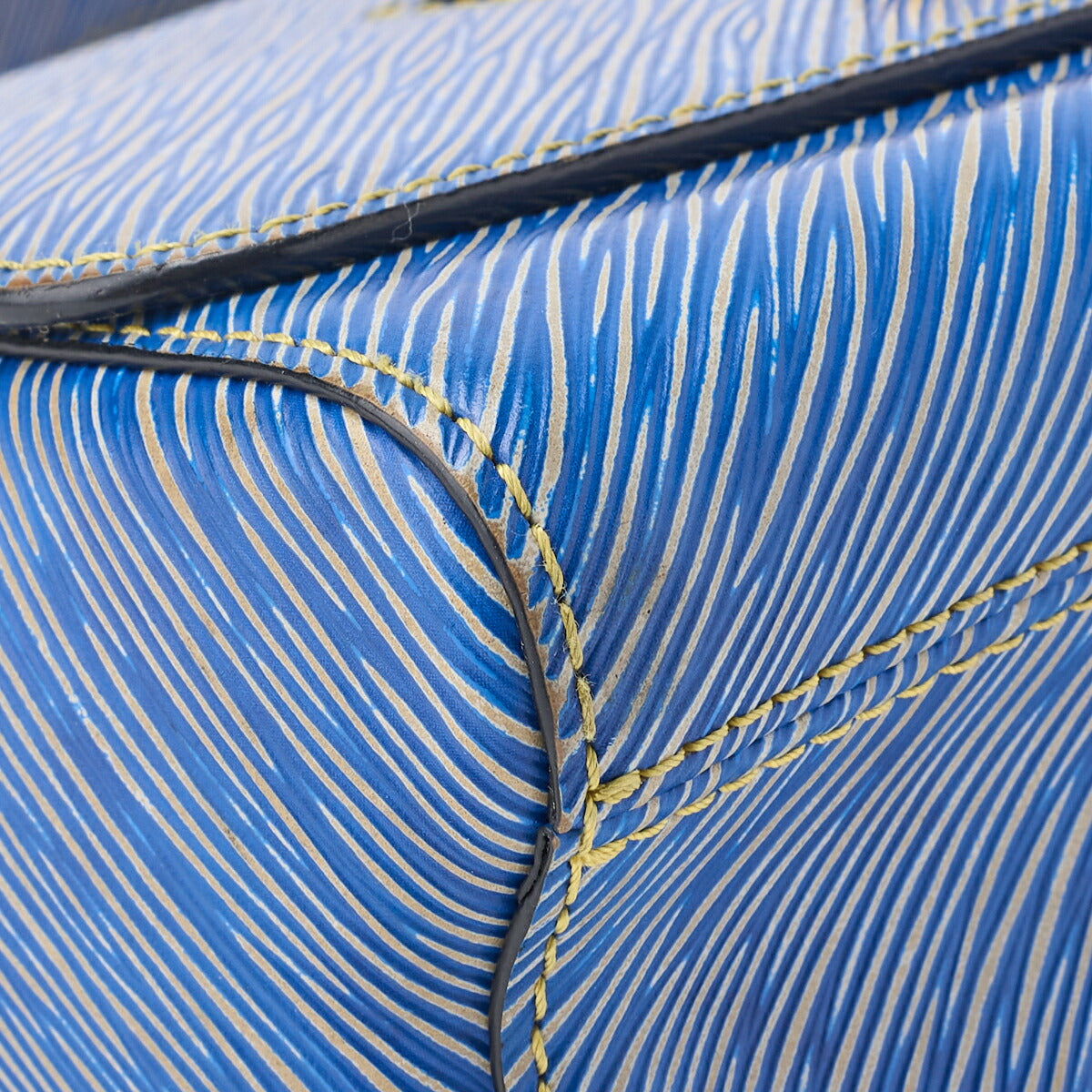 Louis Vuitton Shoulder Bag, Epi Twist MM, Chain Shoulder, Epi Leather, Denim Light, Silver-Tone Hardware, Pre-Owned - Vintage La Charme