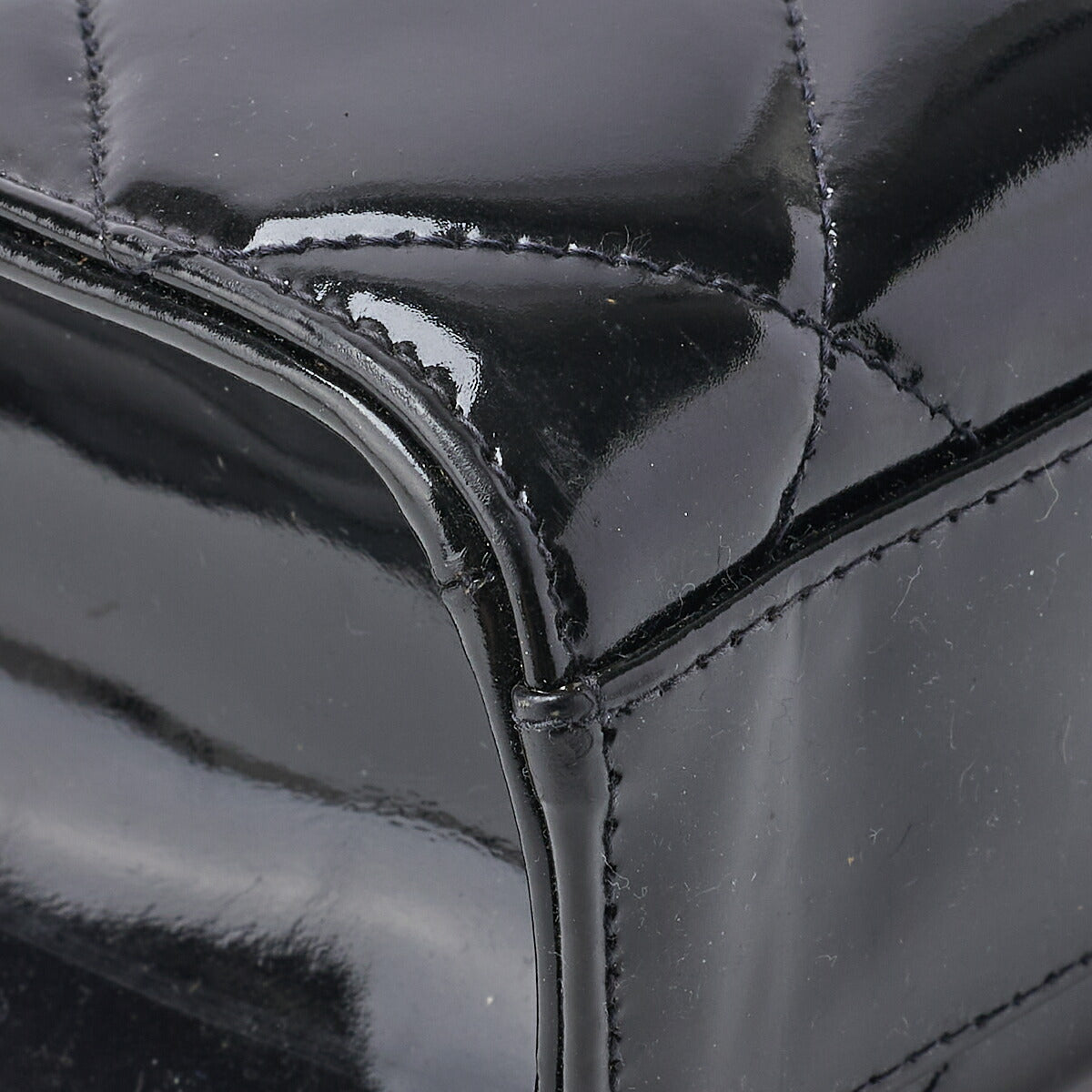 CHANEL Business Bag, Matelasse, Enamel, Black, Gold-Tone Hardware, Pre-Owned - Vintage La Charme