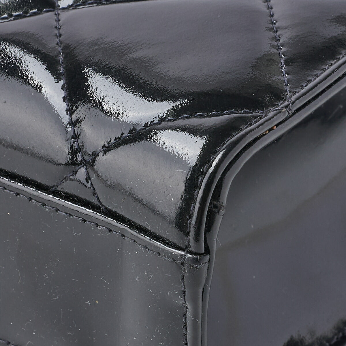 CHANEL Business Bag, Matelasse, Enamel, Black, Gold-Tone Hardware, Pre-Owned - Vintage La Charme