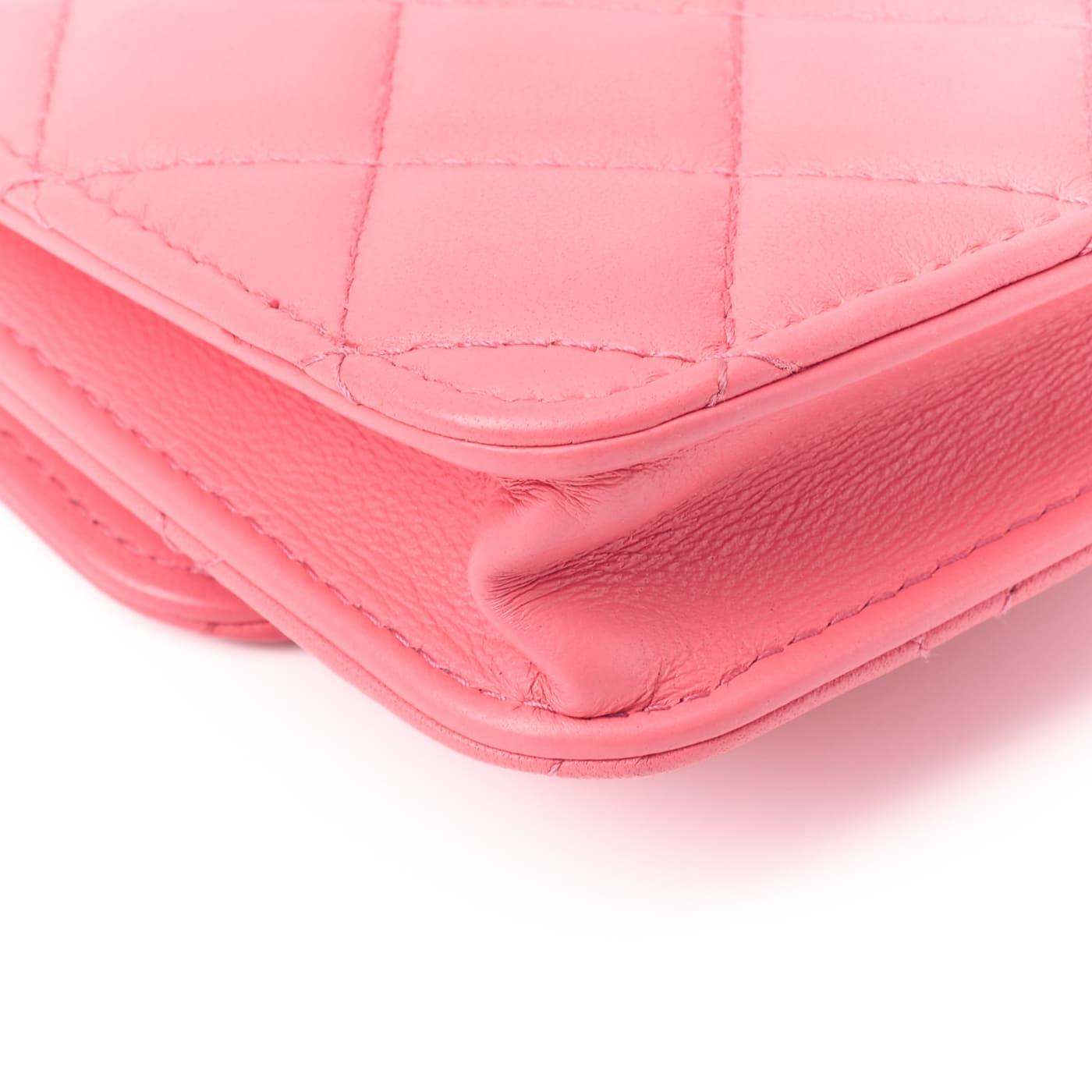 CHANEL Mini Shoulder Bag, Matelasse, Chain Shoulder, Lambskin, Pink, Gold-Tone Hardware, Pre-Owned - Vintage La Charme