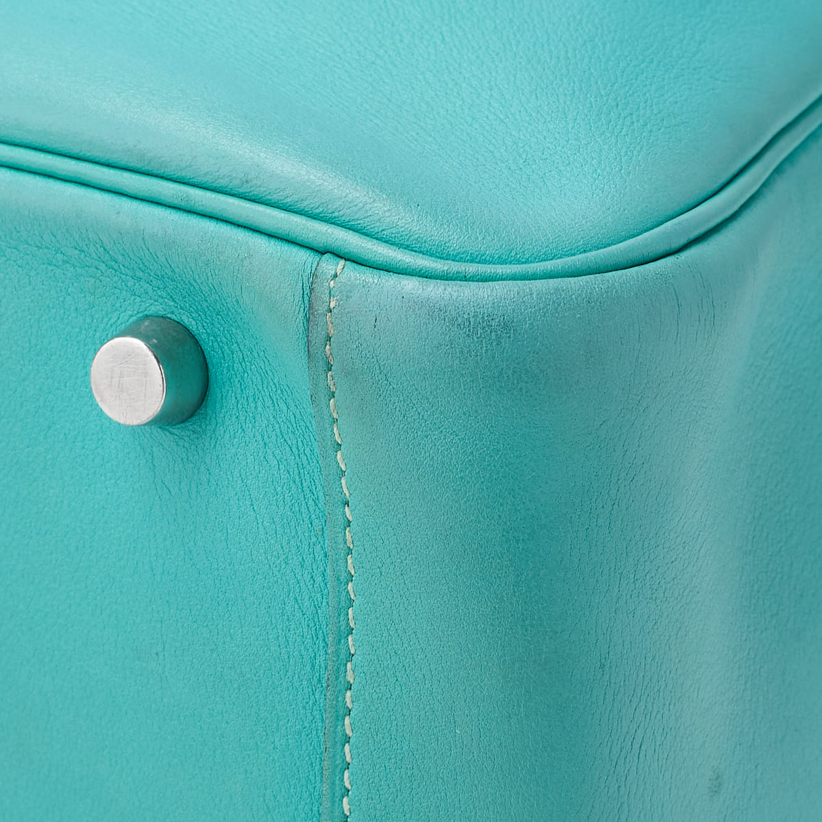 HERMES Lindy 30 2WAY Shoulder Bag Swift Leather Ragon Lagon Silver-Tone Hardware Pre-Owned - Vintage La Charme