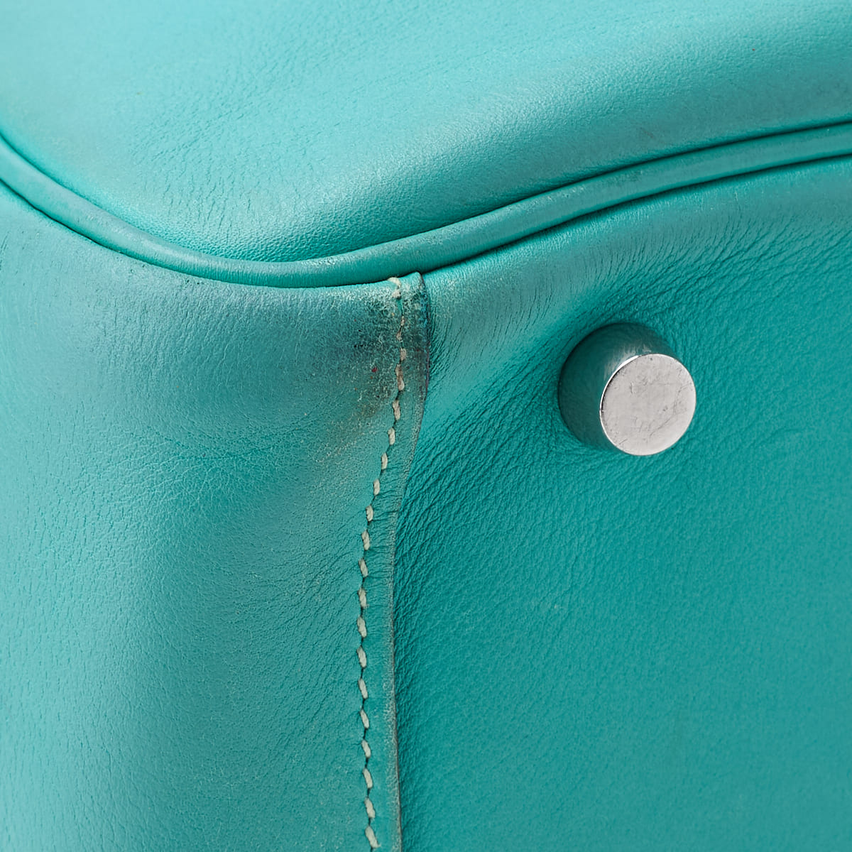 HERMES Lindy 30 2WAY Shoulder Bag Swift Leather Ragon Lagon Silver-Tone Hardware Pre-Owned - Vintage La Charme