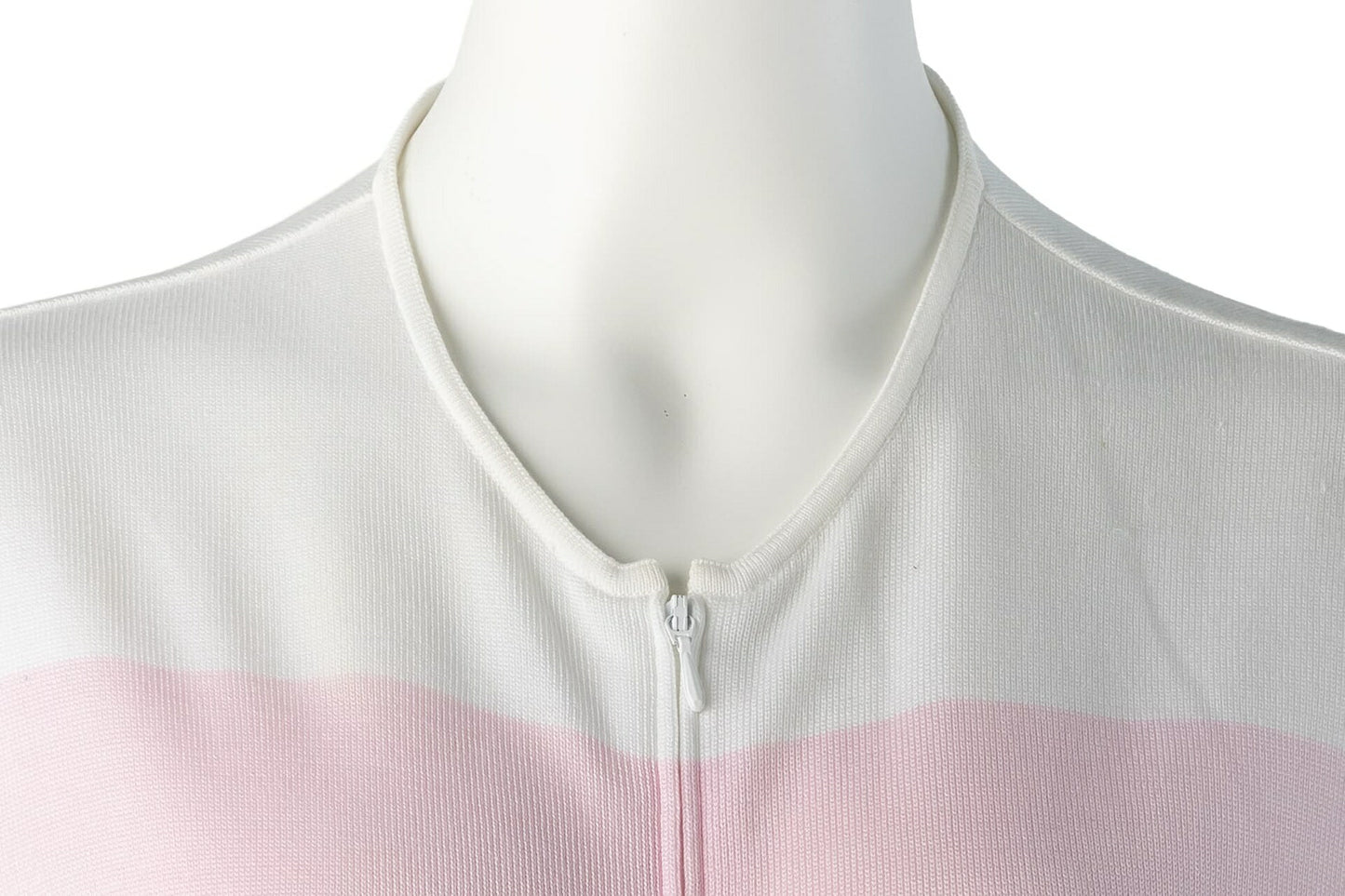 CHANEL Sleeveless T-Shirt, Cut-and-Sew, 100 Percent Cotton, White, Silver-Tone Hardware, Pre-Owned - Vintage La Charme