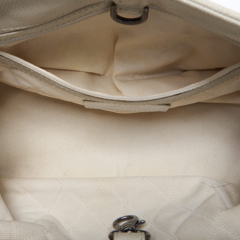 CHANEL Shoulder Bag, Coco Mark, Chain Shoulder, Caviar Skin, White, Silver-Tone Hardware, Pre-Owned - Vintage La Charme
