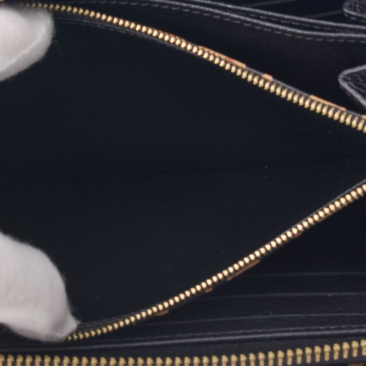 Louis Vuitton Zippy Wallet, Monogram Unplant, Leather, Black, Gold-Tone Hardware, Pre-Owned - Vintage La Charme