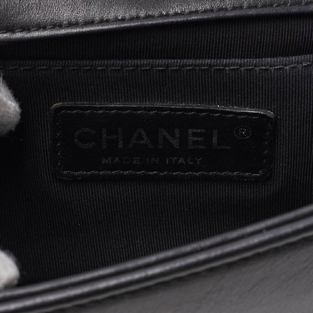 Chanel Boy Shoulder Bag Matelasse Chain Shoulder Lambskin Black Gold-Tone Hardware Pre-Owned - Vintage La Charme