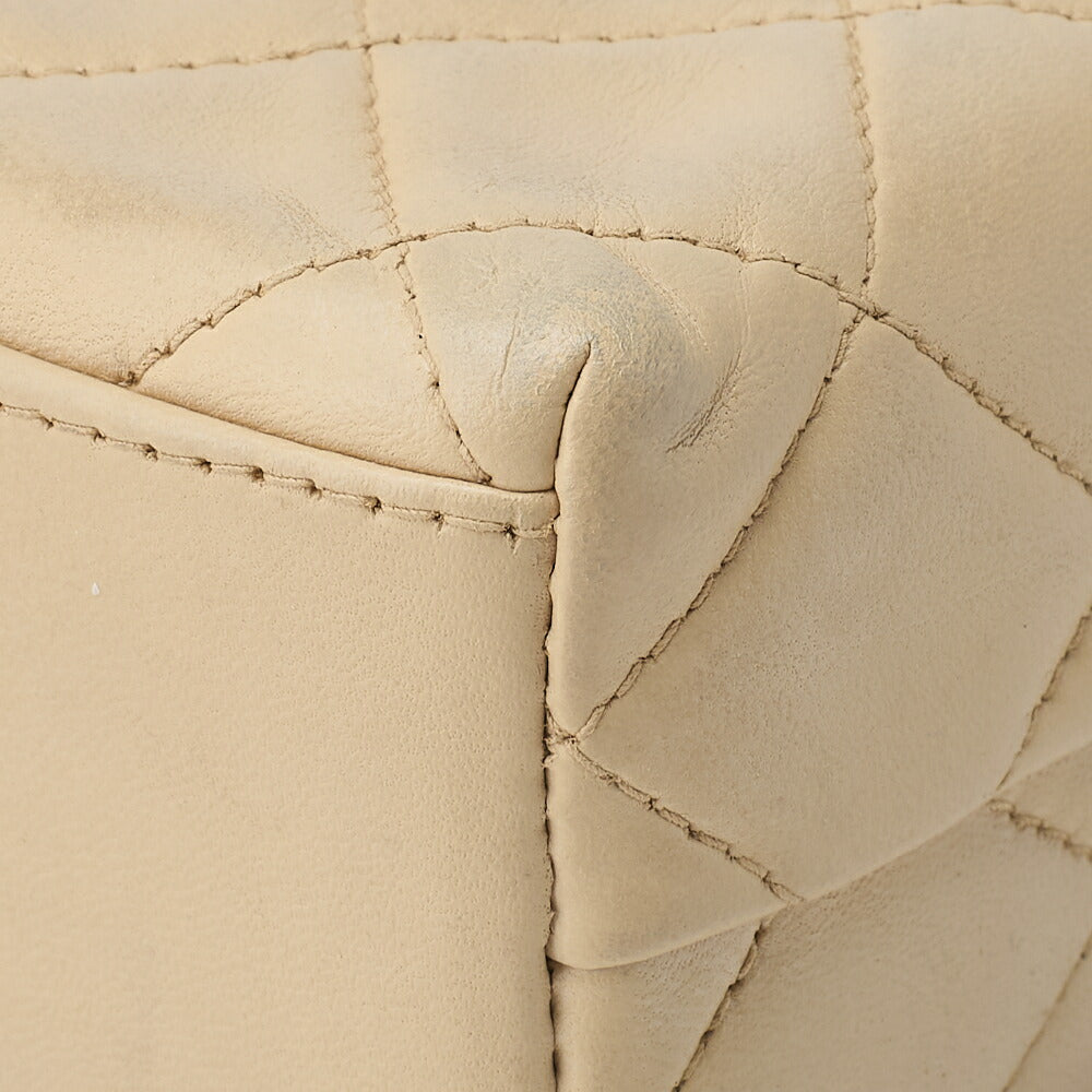 CHANEL Shoulder Bag Tote Bag Matelasse Lambskin Beige Gold-Tone Hardware Pre-Owned - Vintage La Charme