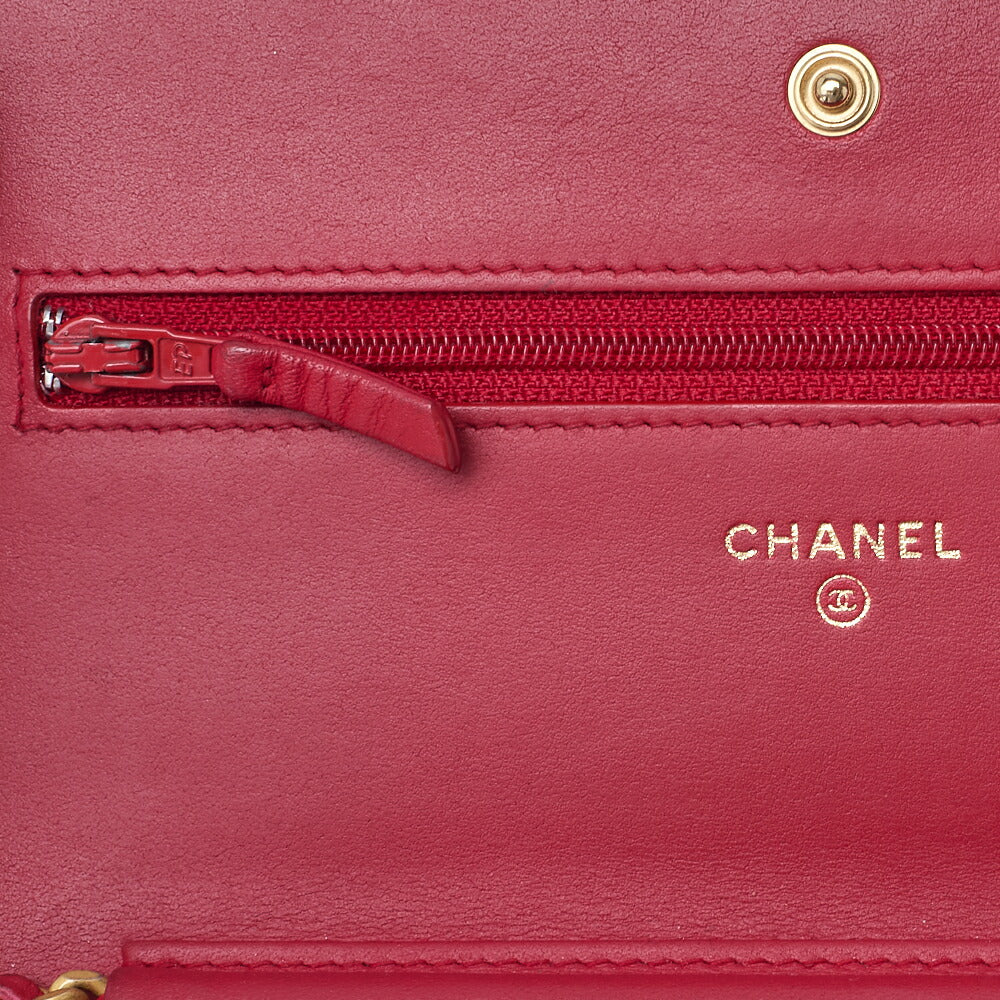 CHANEL Shoulder Bag Chain Wallet Matelasse Caviar Skin Red Gold-Tone Hardware Pre-Owned - Vintage La Charme