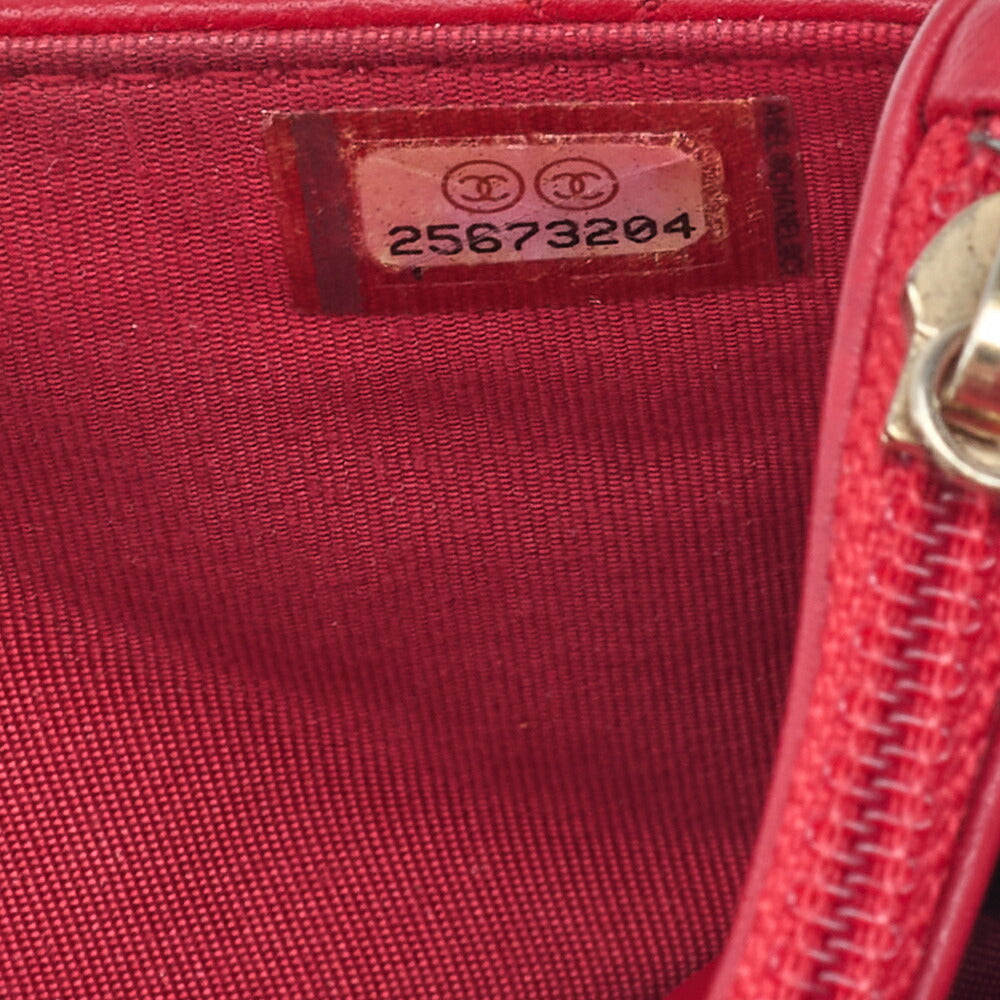 CHANEL Shoulder Bag Chain Wallet Matelasse Caviar Skin Red Gold-Tone Hardware Pre-Owned - Vintage La Charme