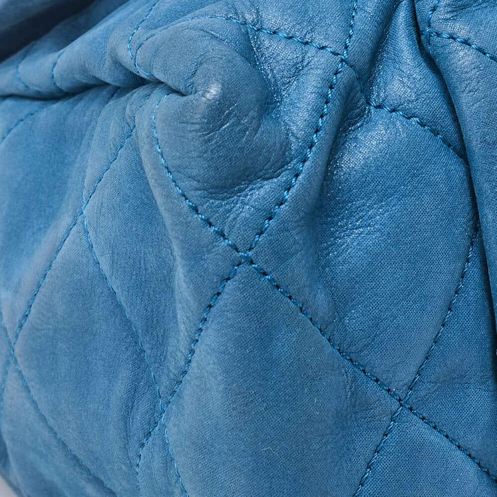 CHANEL Shoulder Bag Tote Bag Matelasse Sparkle Leather Blue Gold-Tone Hardware Pre-Owned - Vintage La Charme