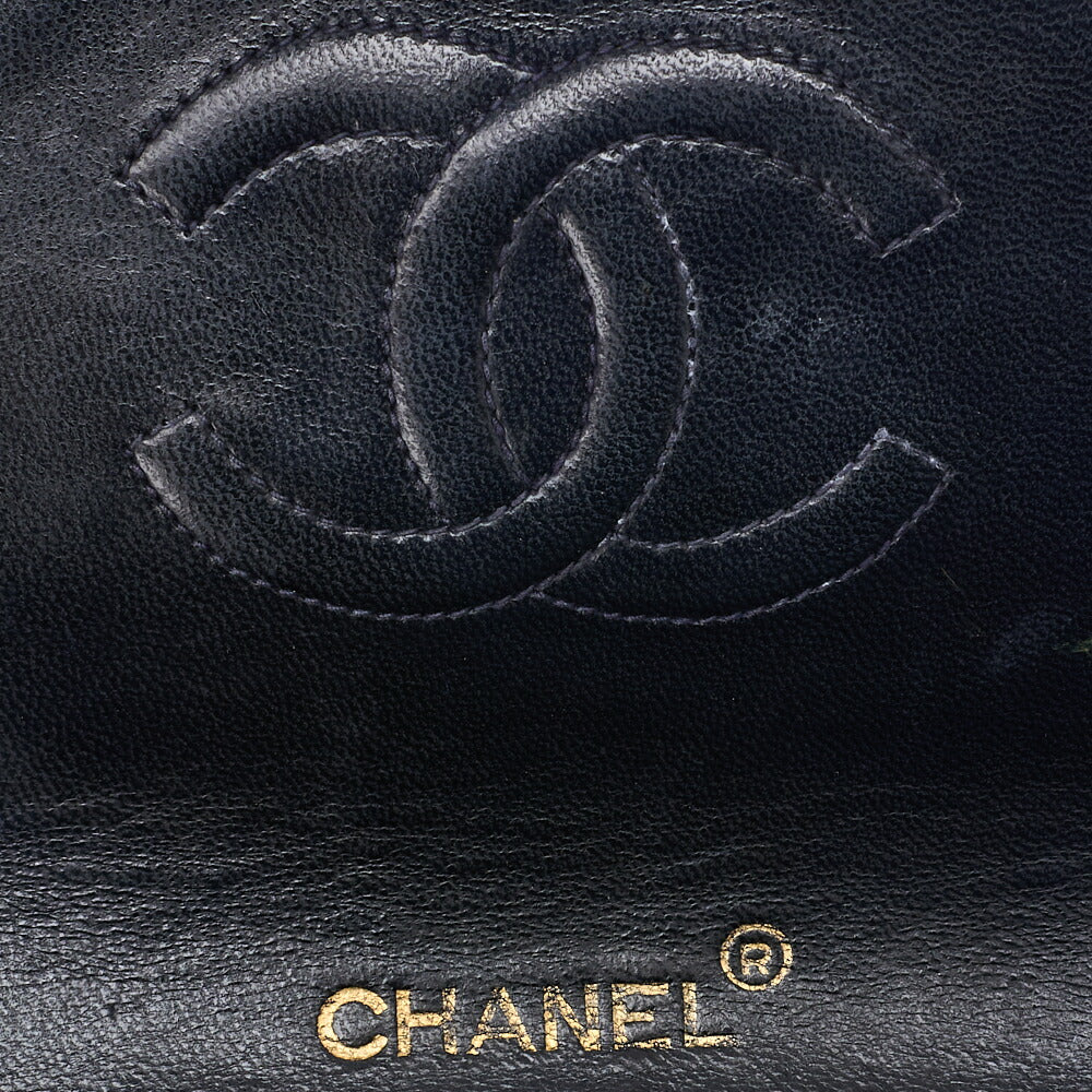 CHANEL Shoulder Bag Matelasse Lambskin Black Gold-Tone Hardware Pre-Owned - Vintage La Charme