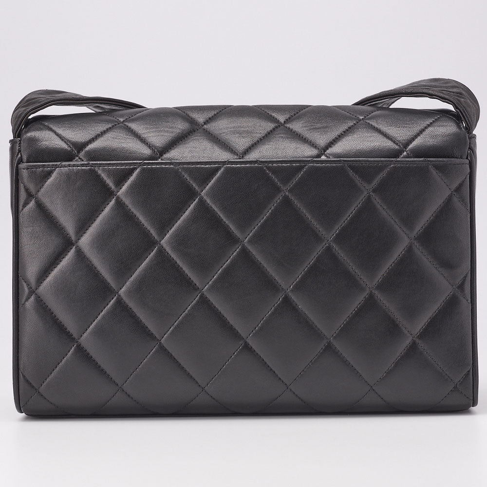 CHANEL Shoulder Bag, Matelasse, Chain Shoulder, Lambskin, Black, Gold-Tone Hardware, Pre-Owned - Vintage La Charme
