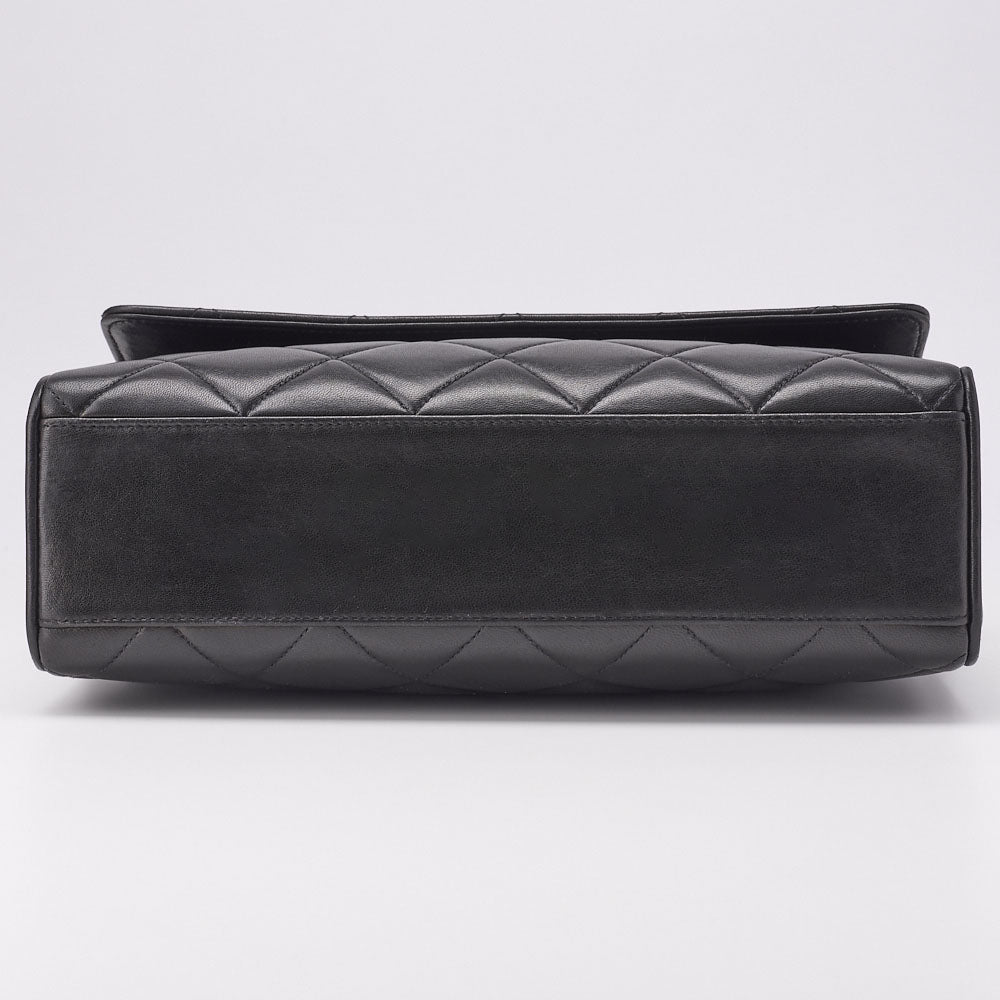 CHANEL Shoulder Bag, Matelasse, Chain Shoulder, Lambskin, Black, Gold-Tone Hardware, Pre-Owned - Vintage La Charme