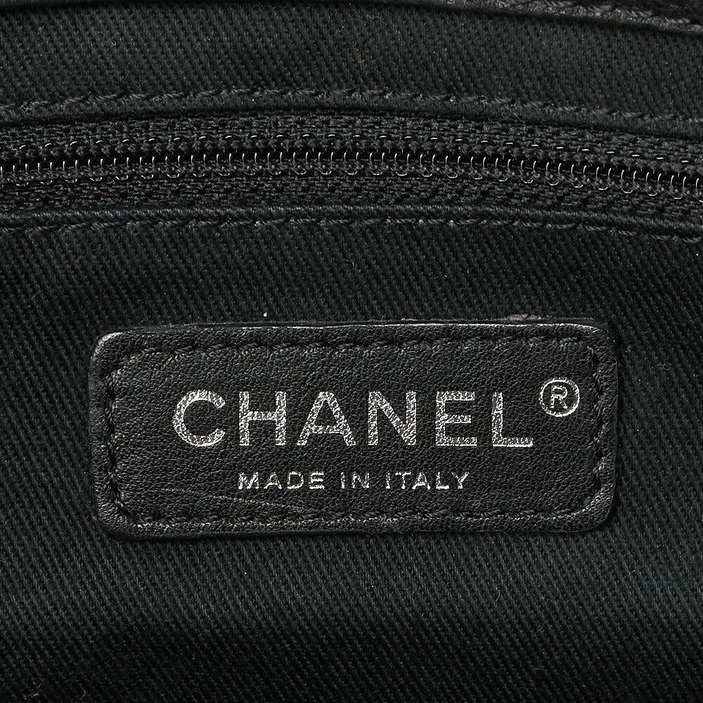 CHANEL Shoulder Bag, Chain Shoulder, Matelasse, Caviar Skin, Black, Silver-Tone Hardware, Pre-Owned - Vintage La Charme