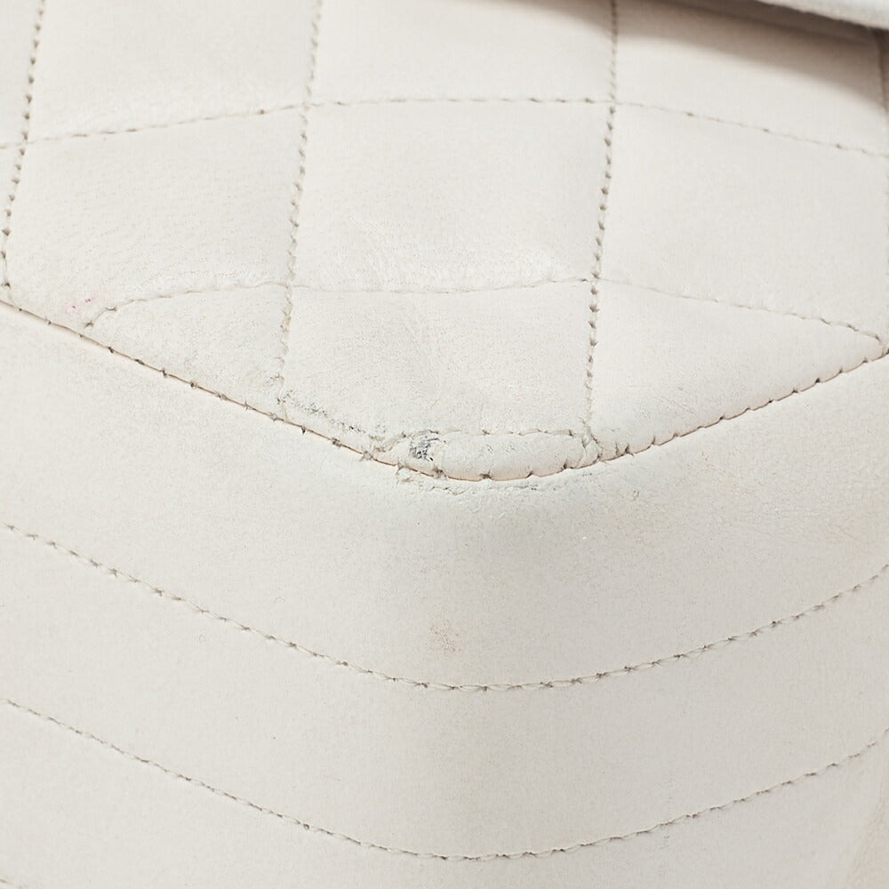 CHANEL Shoulder Bag, Chain Shoulder, Matelasse, Lambskin, White, Gold-Tone Hardware, Pre-Owned - Vintage La Charme