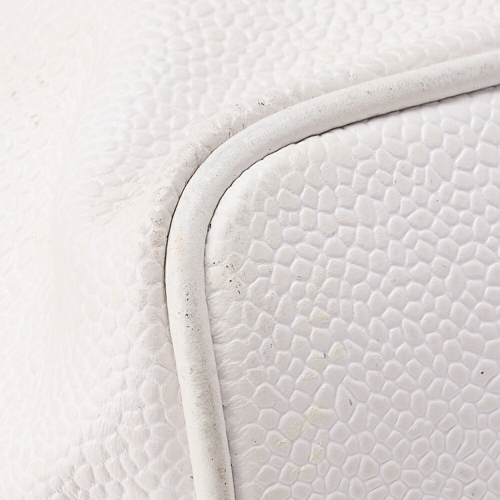 CHANEL Shoulder Bag, Chain Shoulder, Caviar Leather, White, Gold-Tone Hardware, Pre-Owned - Vintage La Charme