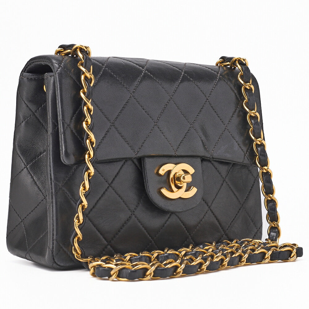 CHANEL Chain Shoulder Bag Matelasse Lambskin Black Gold-Tone Hardware Pre-Owned - Vintage La Charme