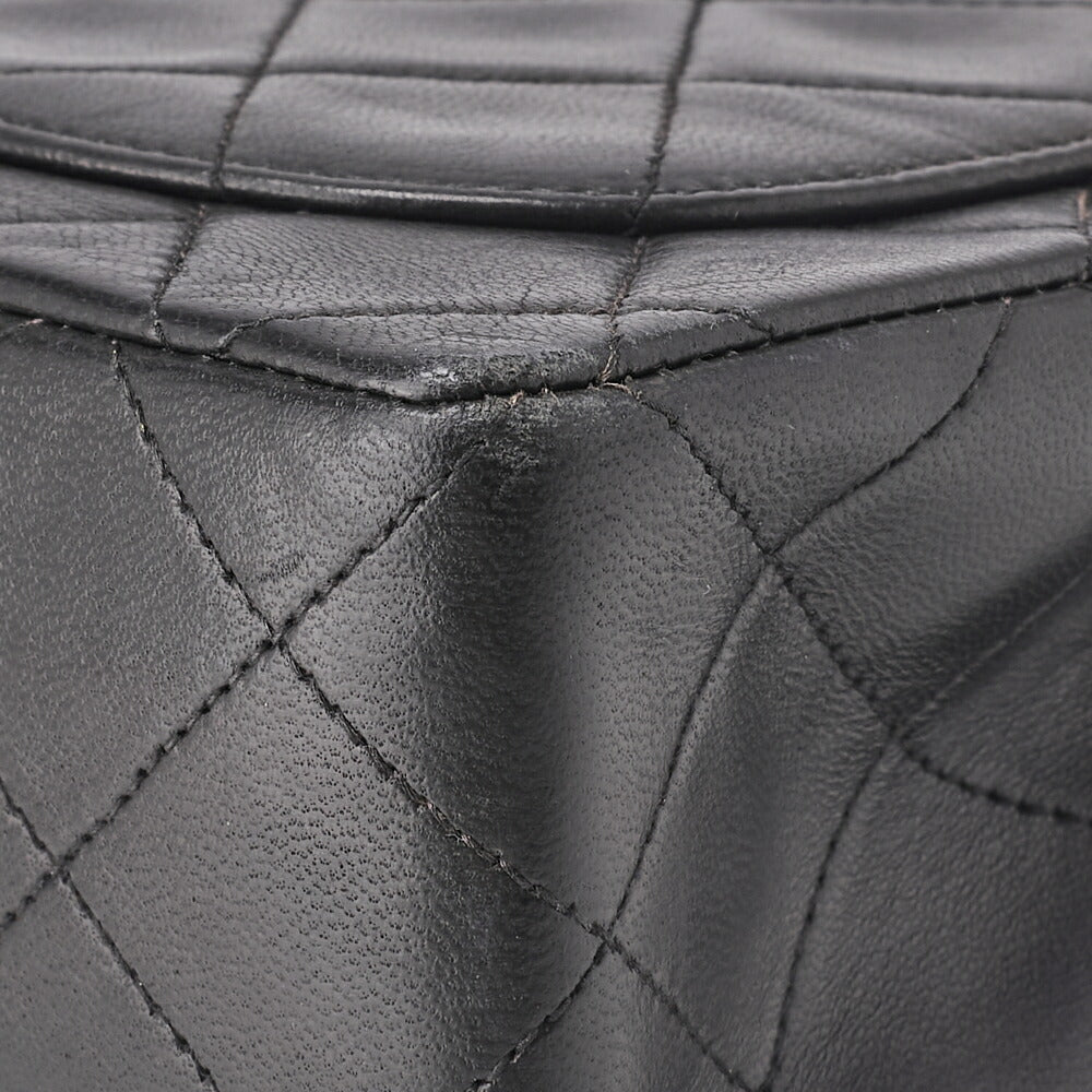 CHANEL Chain Shoulder Bag Matelasse Lambskin Black Gold-Tone Hardware Pre-Owned - Vintage La Charme