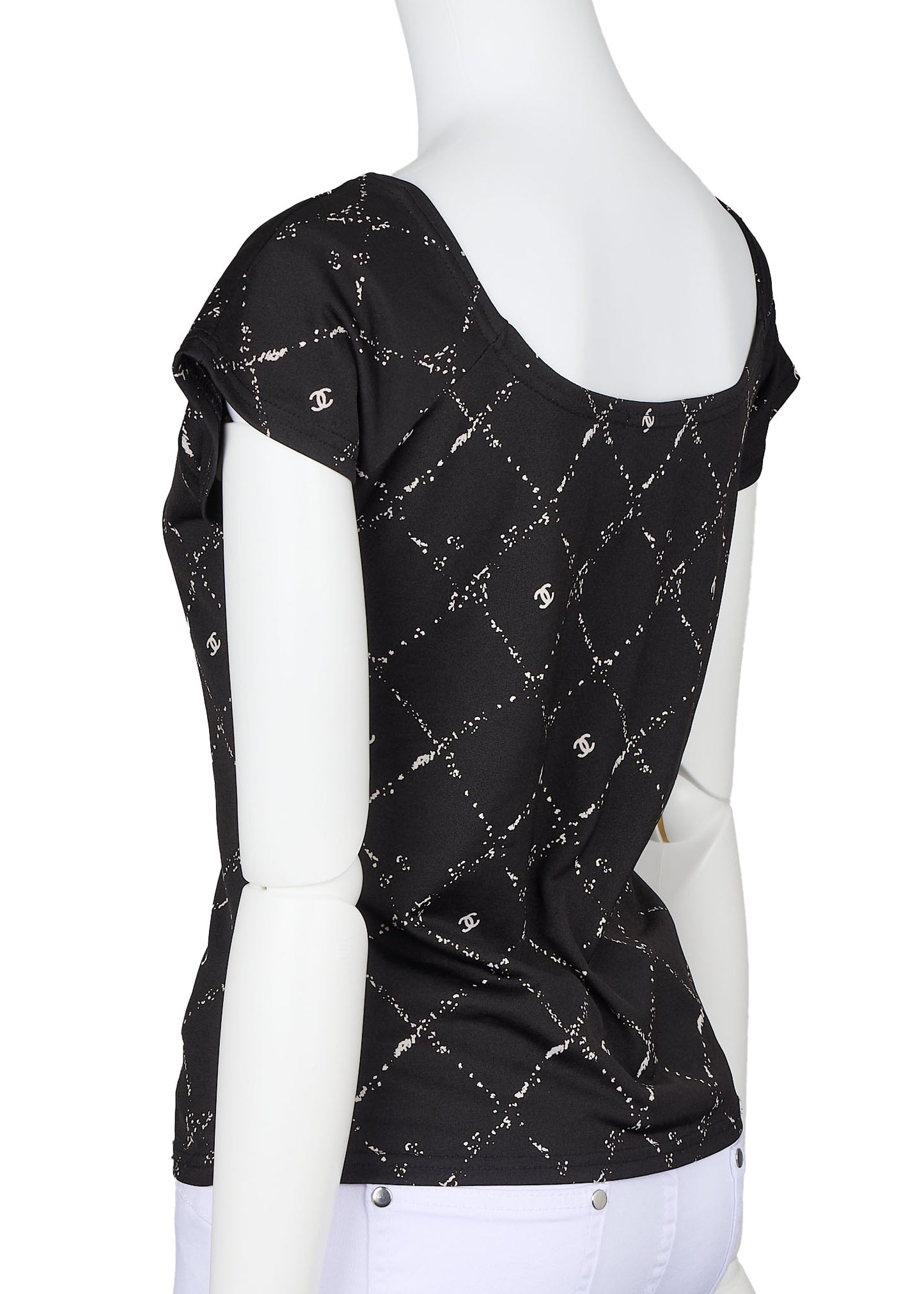CHANEL T-Shirt, Coco Mark, Matelasse, Polyester Blend, Black, Pre-Owned - Vintage La Charme