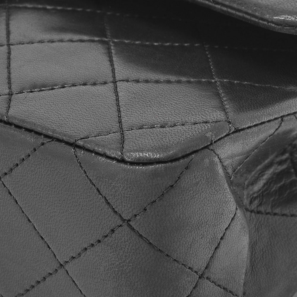 CHANEL Chain Shoulder Bag Matelasse Double Flap Lambskin Black Gold-Tone Hardware Pre-Owned - Vintage La Charme