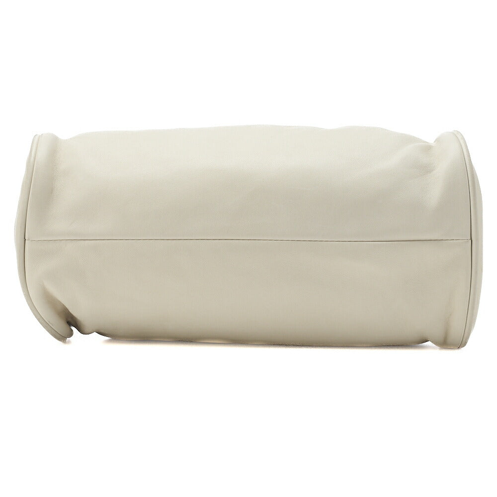 CHANEL Camellia Gamaguchi Handbag Shoulder Bag Lambskin White Silver-Tone Hardware Pre-Owned - Vintage La Charme