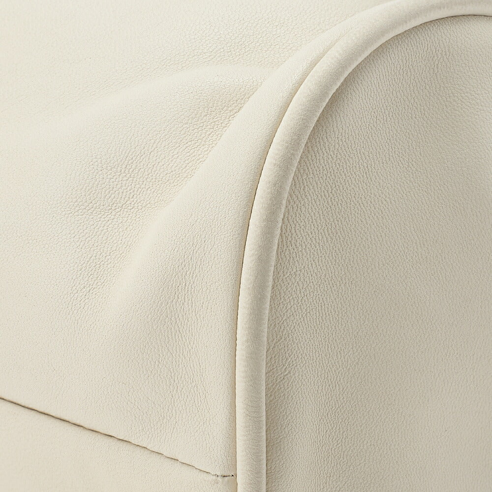 CHANEL Camellia Gamaguchi Handbag Shoulder Bag Lambskin White Silver-Tone Hardware Pre-Owned - Vintage La Charme