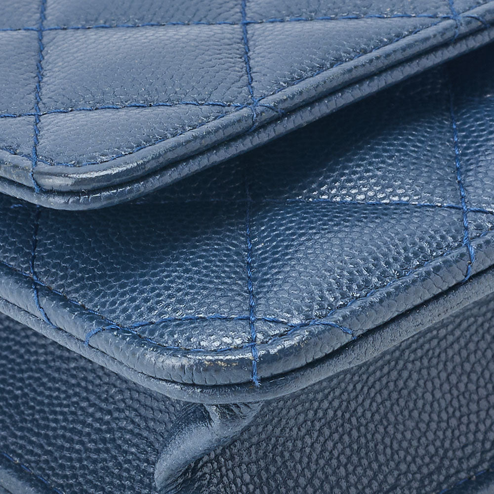 CHANEL Chain Wallet, Matelasse, Caviar Skin, Blue, Gold-Tone Hardware, Pre-Owned - Vintage La Charme