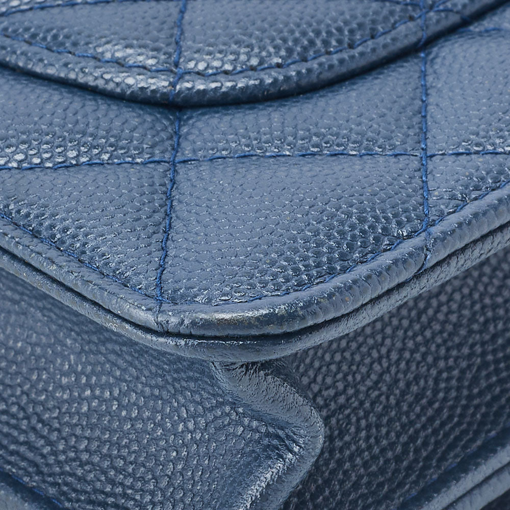 CHANEL Chain Wallet, Matelasse, Caviar Skin, Blue, Gold-Tone Hardware, Pre-Owned - Vintage La Charme