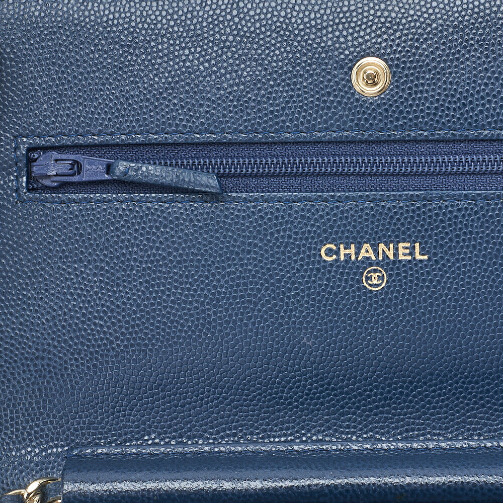 CHANEL Chain Wallet, Matelasse, Caviar Skin, Blue, Gold-Tone Hardware, Pre-Owned - Vintage La Charme