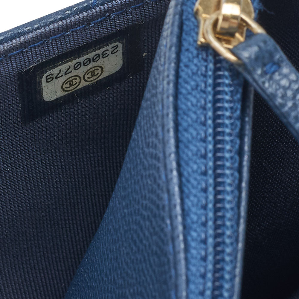 CHANEL Chain Wallet, Matelasse, Caviar Skin, Blue, Gold-Tone Hardware, Pre-Owned - Vintage La Charme