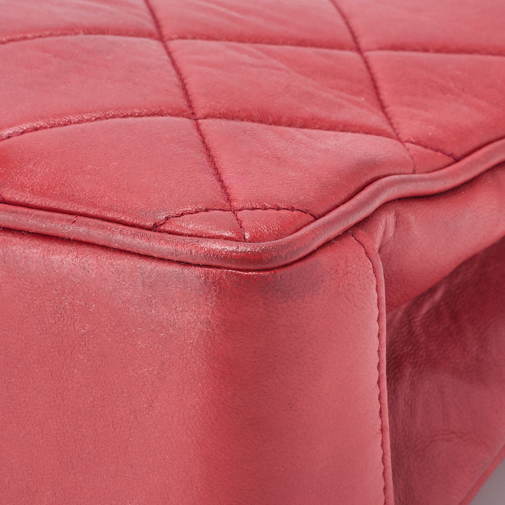 CHANEL Shoulder Bag Matelasse Deca Coco Turn Lock Lambskin Red Gold-Tone Hardware Pre-Owned - Vintage La Charme
